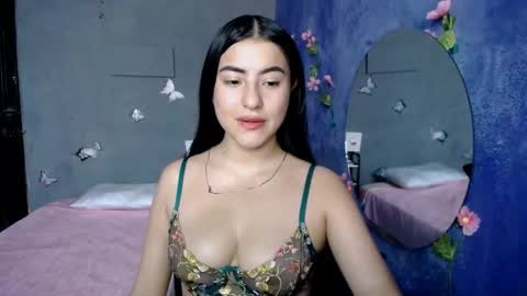 Snapshot of alis_jones__ chatting on October 2025 04:30:02 PM Alis jines online show from October 2025 04:30:02 PM