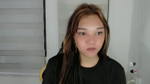 Snapshot of alisa_kiss_ chatting on February 2025 06:13:02 AM Shanti xhey online show from February 2025 06:13:02 AM