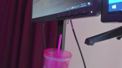     online show from February 2025 08:50:02 AM