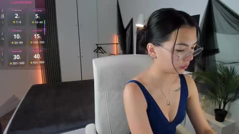 Alice online show from November 2025 07:30:01 AM