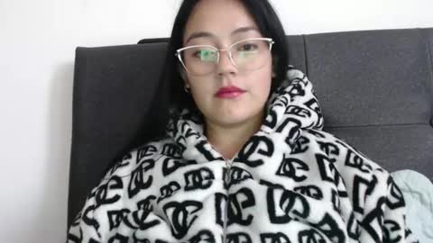 alisha_9997 online show from April 2026 01:38:01 PM