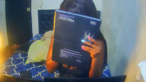 alisha_boes online show from September 2025 06:40:01 PM