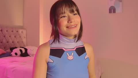 alisha_olsen_ online show from September 2025 04:56:01 AM