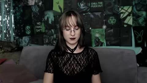 alishakelly online show from November 2025 06:04:02 AM