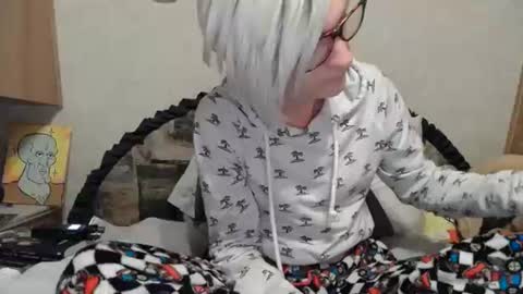 Alisha online show from November 2025 06:03:02 AM