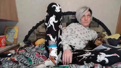 Alisha online show from November 2025 01:52:02 AM