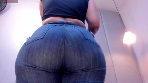 Snapshot of alishapalmer chatting on May 2026 11:48:02 AM online show from May 2026 11:48:02 AM