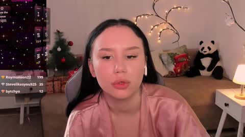 Alisia online show from December 2024 08:45:02 AM