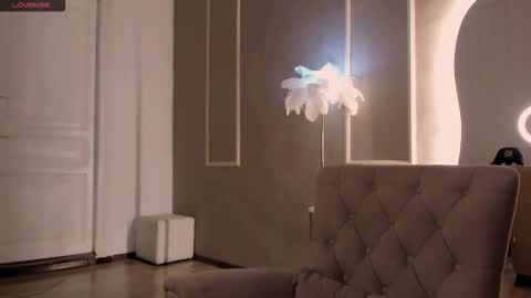 Alisia online show from October 2025 08:45:02 AM