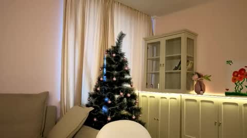 Alisia online show from January 2026 07:23:02 AM