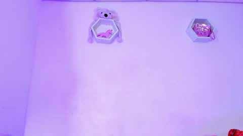 Alisia online show from March 2025 08:59:01 PM