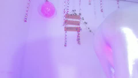 Alisia online show from October 2025 05:07:02 AM