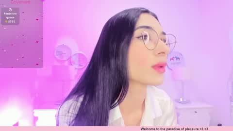 Snapshot of alison_carde05 chatting on April 2026 07:08:02 PM Alison online show from April 2026 07:08:02 PM