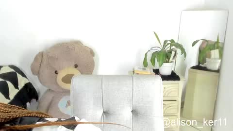 Sofias house online show from October 2025 09:59:02 AM