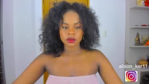 Snapshot of alison_ker chatting on June 2026 07:14:02 AM Sofias house online show from June 2026 07:14:02 AM