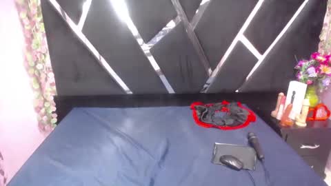 Alison Meiker online show from February 2025 04:48:01 PM