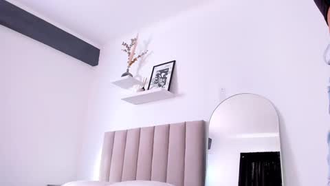 Snapshot of alison_miller9 chatting on February 2025 11:20:02 AM Alison online show from February 2025 11:20:02 AM