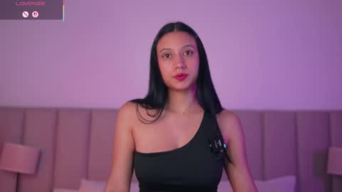 Snapshot of alison_miller9 chatting on September 2025 02:37:01 AM Alison online show from September 2025 02:37:01 AM