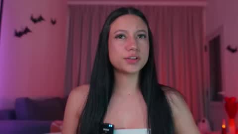 Snapshot of alison_miller9 chatting on October 2025 11:25:01 AM Alison online show from October 2025 11:25:01 AM