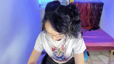 ALISON MOON online show from October 2025 01:48:02 PM