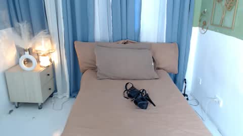 hotty online show from April 2026 05:55:02 AM