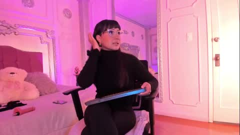 Alison Fishert online show from January 2025 11:55:01 AM