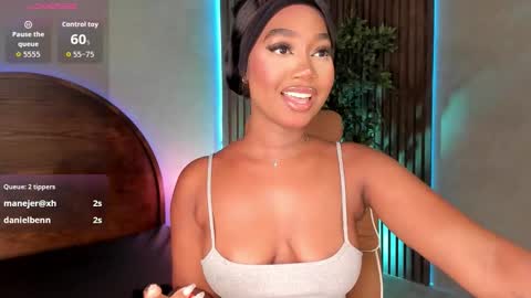 Alison Moon  online show from October 2025 01:11:01 AM