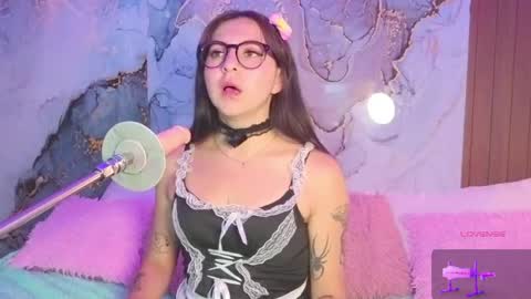 Snapshot of alissa_cute1 chatting on April 2026 08:22:01 PM Mia online show from April 2026 08:22:01 PM