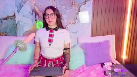 Snapshot of alissa_cute1 chatting on April 2026 08:36:02 PM Mia online show from April 2026 08:36:02 PM