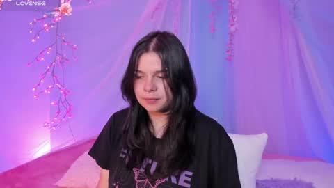 Snapshot of alissa_cute1 chatting on July 2026 05:34:01 AM Mia online show from July 2026 05:34:01 AM