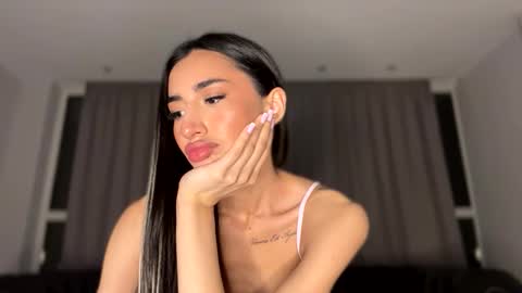 Alissa online show from November 2025 07:16:02 PM