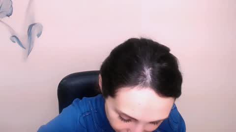 Alissa online show from November 2025 10:49:02 AM