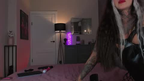 Help me Reach K FollowerslPut your finger up  online show from February 2026 01:04:02 AM