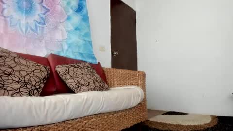 Alisson369  online show from September 2025 04:41:02 PM