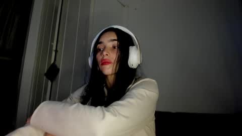 Alisson369  online show from April 2026 09:07:01 AM