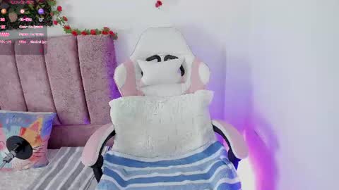 Snapshot of alisson_boobs_ chatting on June 2026 02:14:02 AM Alisson online show from June 2026 02:14:02 AM