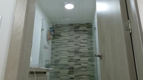 Alisson online show from September 2025 04:30:01 PM