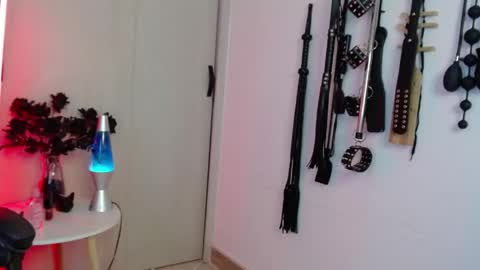 Alisson Beckett online show from April 2026 07:58:02 PM