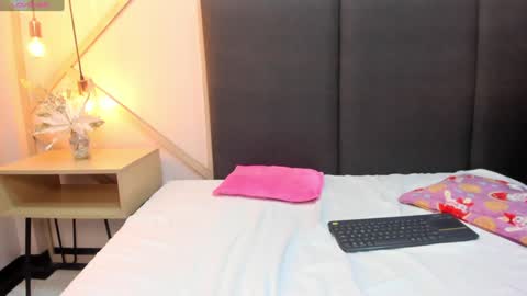 alissonmartin online show from January 2025 03:00:01 PM