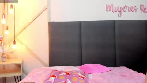 alissonmartin online show from March 2025 06:00:02 PM