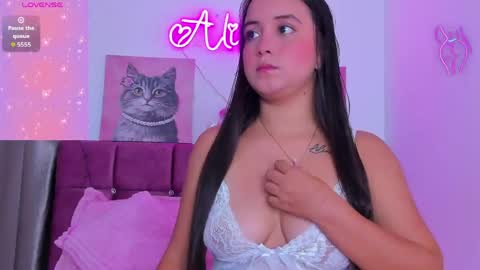 Alisson  online show from April 2026 02:21:01 PM