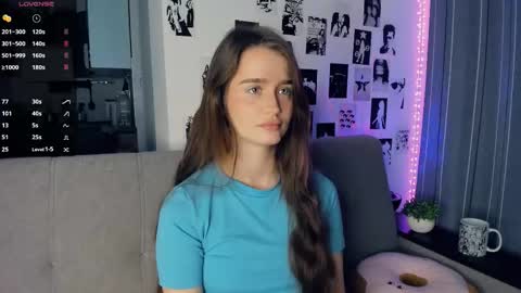 Alivia online show from November 2025 09:55:02 AM