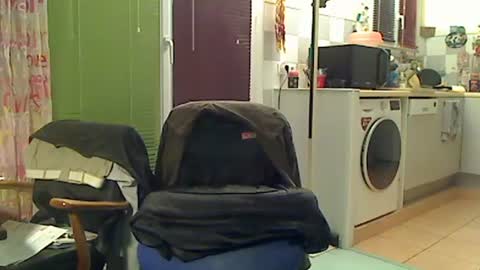 Sandwich online show from November 2025 07:59:02 PM