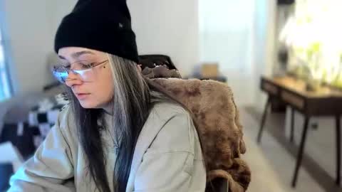 alix_valentine online show from November 2025 02:49:02 PM