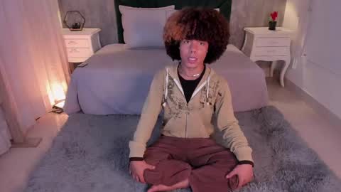  Alexis Etereo  online show from April 2026 07:52:02 PM