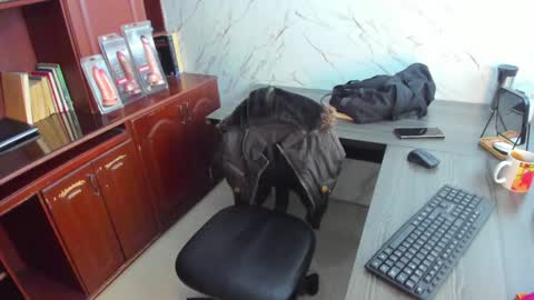 Alix online show from January 2025 03:05:02 AM