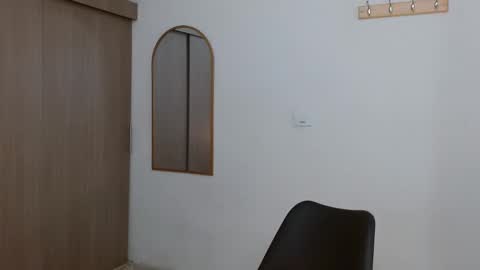 Snapshot of alixmartin1 chatting on November 2025 03:08:02 PM alix online show from November 2025 03:08:02 PM