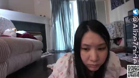 Alize Zaide online show from October 2025 08:00:02 PM