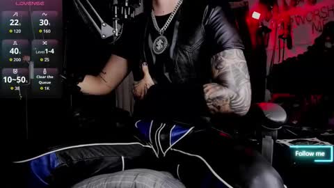   online show from October 2025 11:02:02 PM