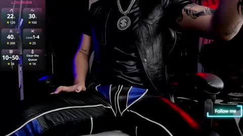   online show from October 2025 02:38:02 PM